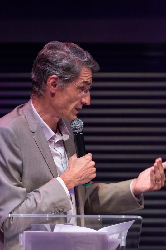 Etienne Tricaud - Conférence "Du brutalisme à la décoration : béton, le grand écart"